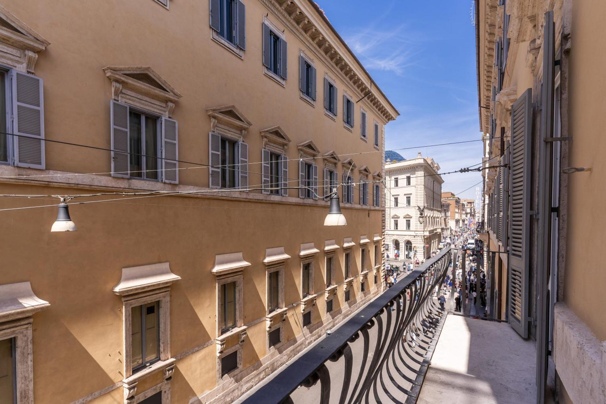 Отель Goldoni 47 Рим Экстерьер фото